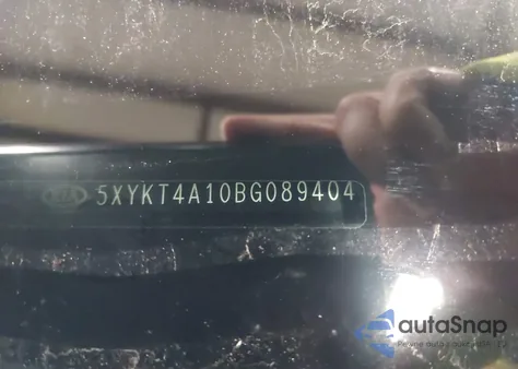 2011 Kia Sorento Lx z USA, uszkodzony, nr VIN 5XYKT4A10BG089404